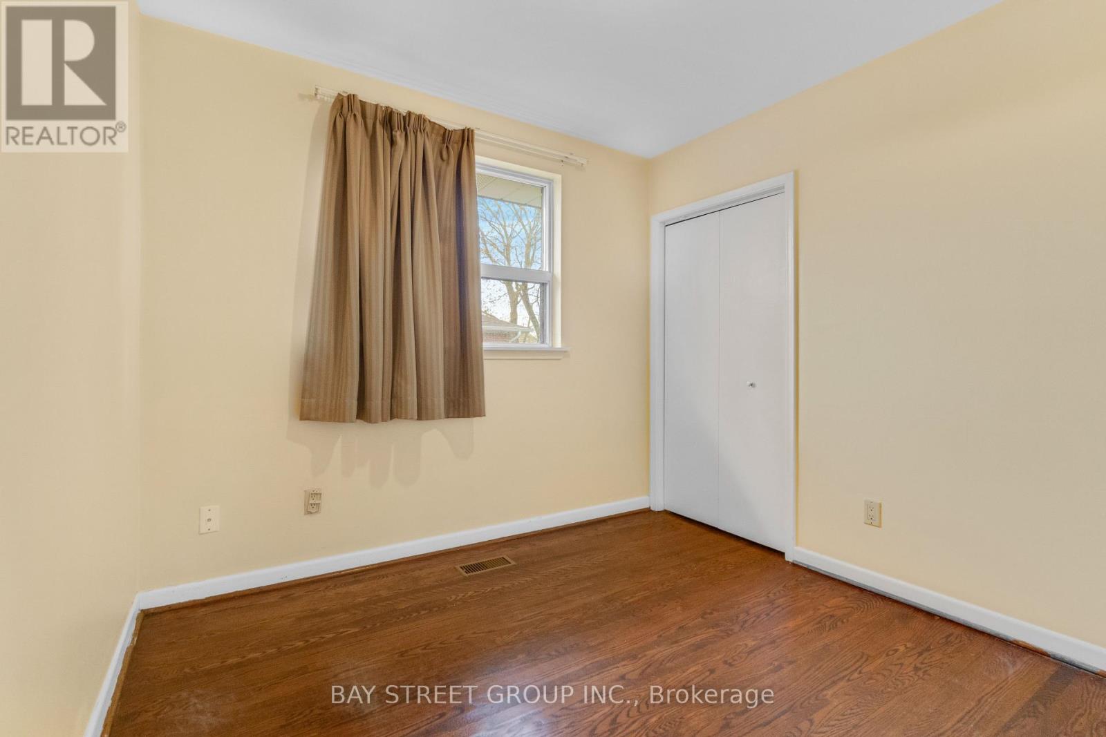 Upper - 40 Bellbury Crescent, Toronto (Don Valley Village), Ontario  M2J 2J8 - Photo 20 - C13551974