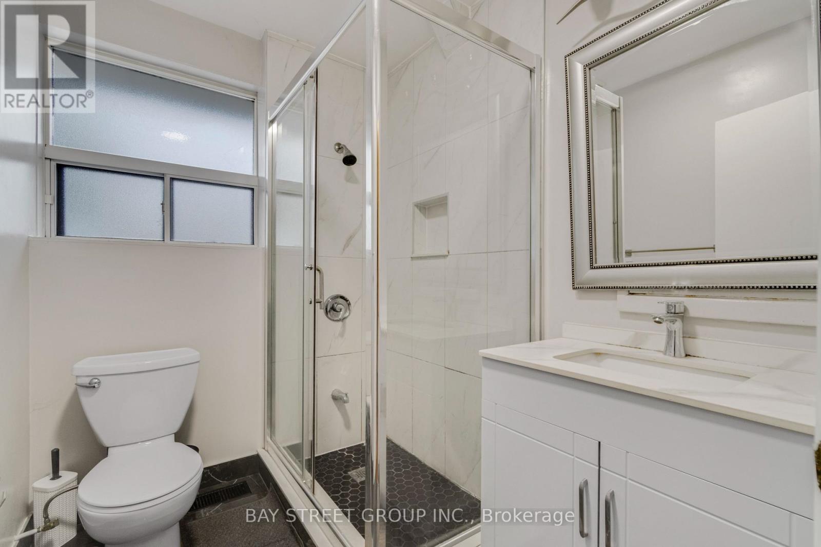 Upper - 40 Bellbury Crescent, Toronto (Don Valley Village), Ontario  M2J 2J8 - Photo 22 - C13551974