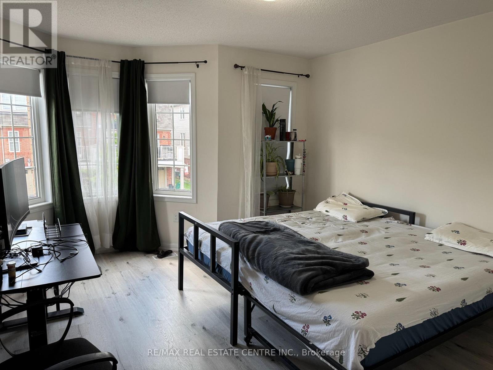 370 Cavanagh Lane, Milton, Ontario  L9T 8J9 - Photo 11 - W13551916