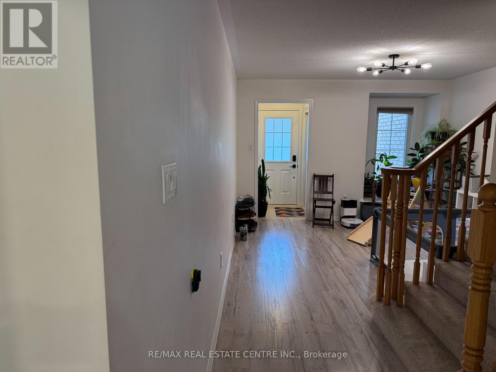 370 Cavanagh Lane, Milton, Ontario  L9T 8J9 - Photo 3 - W13551916