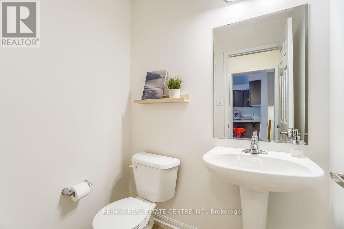 370 Cavanagh Lane, Milton, Ontario  L9T 8J9 - Photo 8 - W13551916