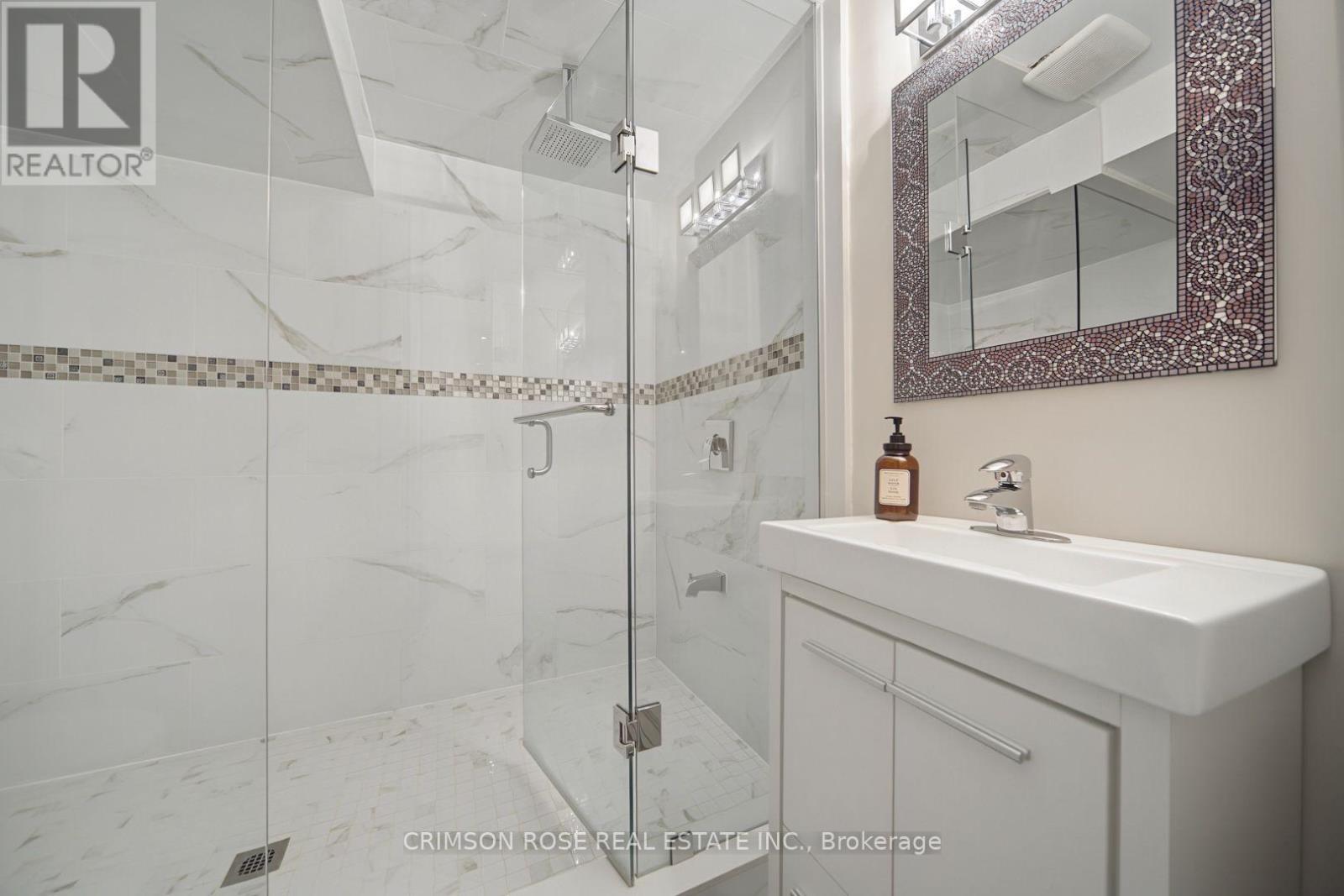 7018 Cadiz Crescent, Mississauga, Ontario  L5N 1Y4 - Photo 37 - W13551950