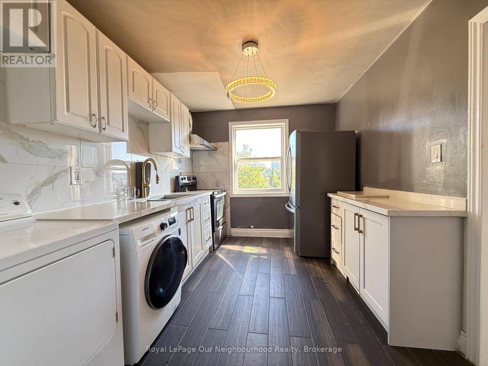 728 Weston Road, Toronto, Ontario  M6N 3R5 - Photo 4 - W13552022