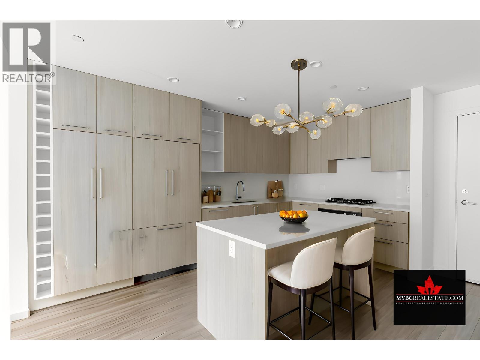 102 747 E 3rd Street, North Vancouver, British Columbia  V7L 1G8 - Photo 9 - R3084964
