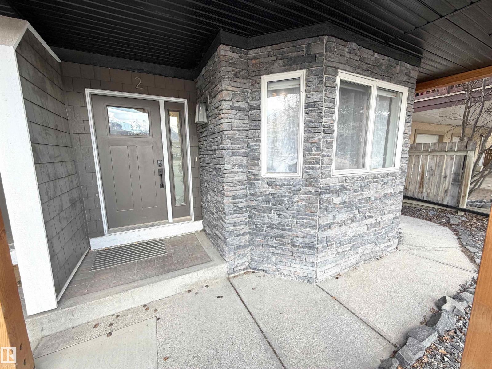 729 7th St, Canmore, Alberta  T1W 2C3 - Photo 3 - E4498331