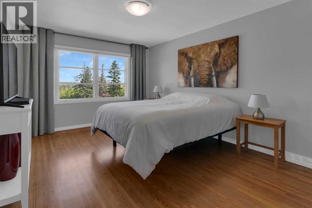 157 Wildwood Drive Sw, Calgary, Alberta  T3C 3C7 - Photo 14 - A2322249