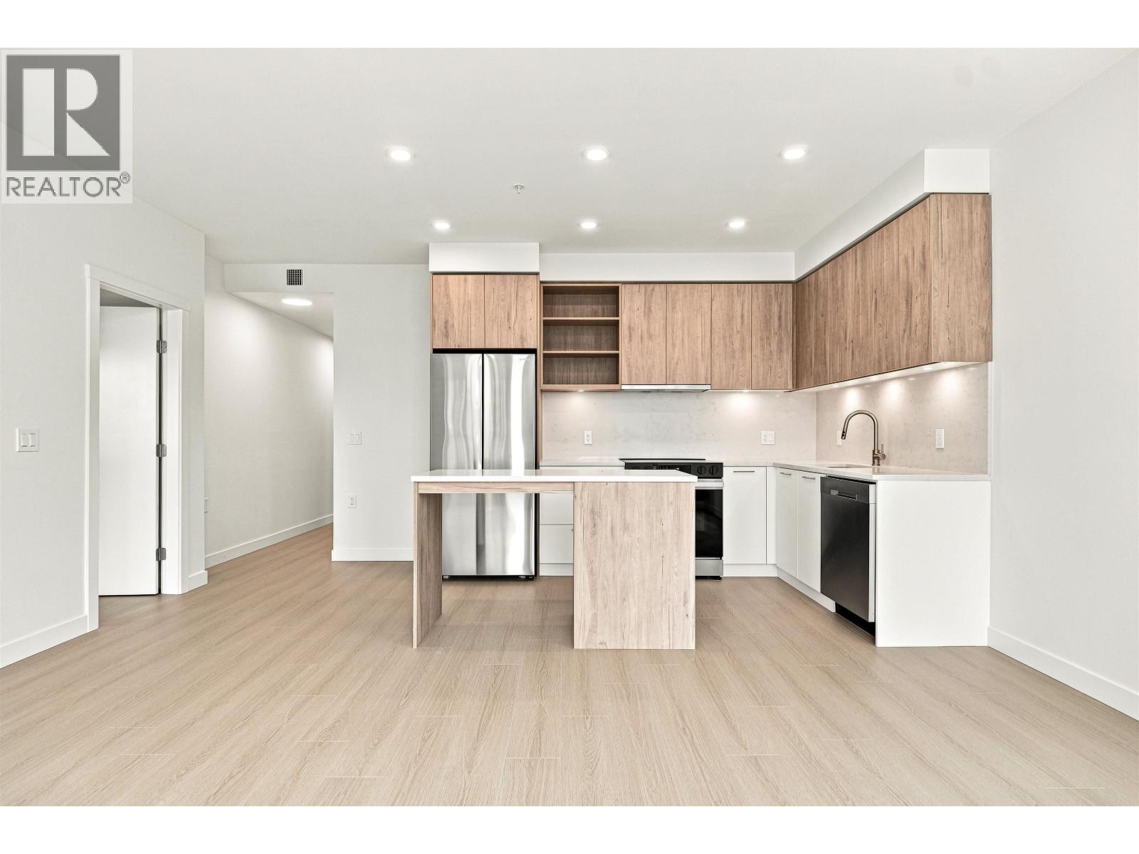 229 82 First Street, New Westminster, British Columbia V3L 0L8 - Photo 17 - R3145245