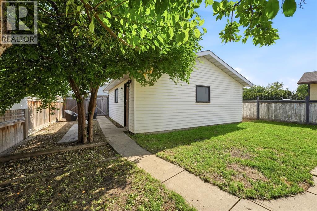 5 Everitt Crescent, Red Deer, Alberta  T4R 1Y7 - Photo 10 - A2327710