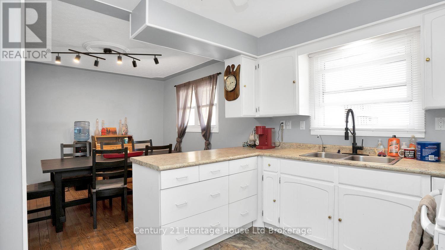117 Wonham Street S, Ingersoll, Ontario  N5C 2Y9 - Photo 11 - X13552084