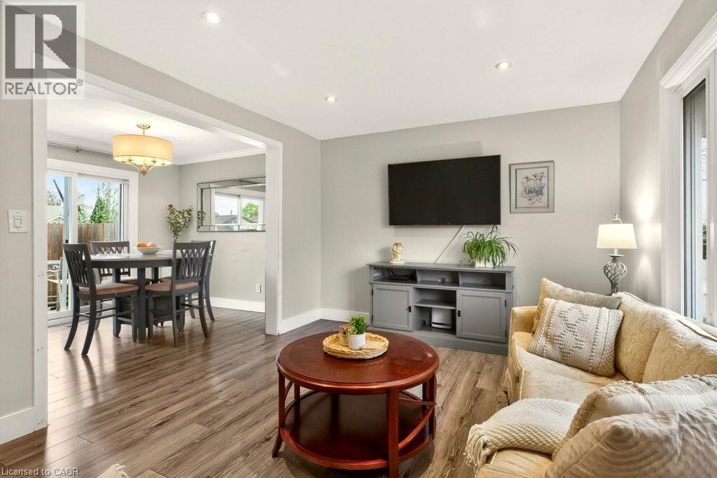 120 Chilton Drive, Hamilton, Ontario  L8J 1M5 - Photo 4 - 40837692