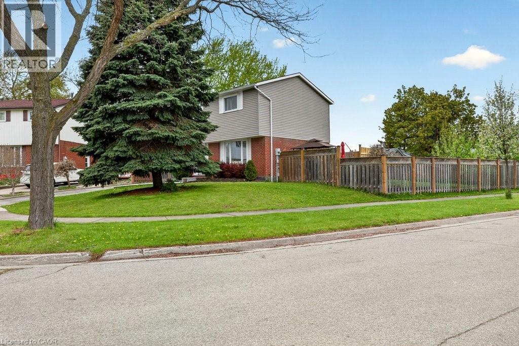 120 Chilton Drive, Hamilton, Ontario  L8J 1M5 - Photo 2 - 40837692