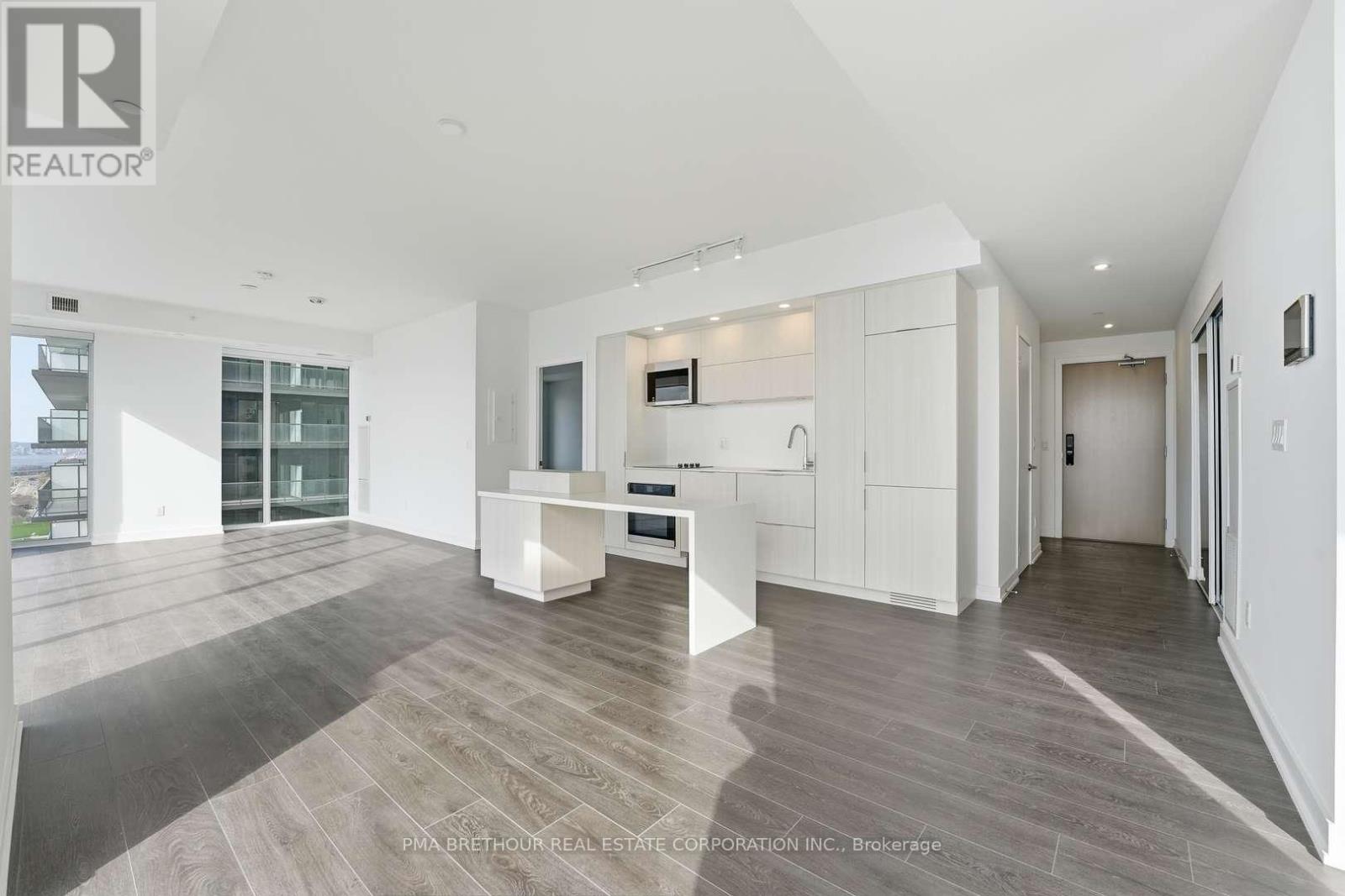 2105 - 370 Martha Street, Burlington, Ontario  L7R 0G9 - Photo 4 - W13552070