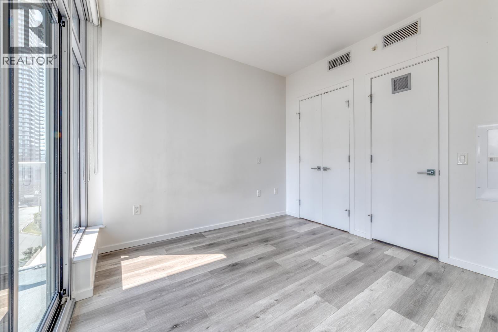 703 1888 GILMORE AVENUE — photo 18