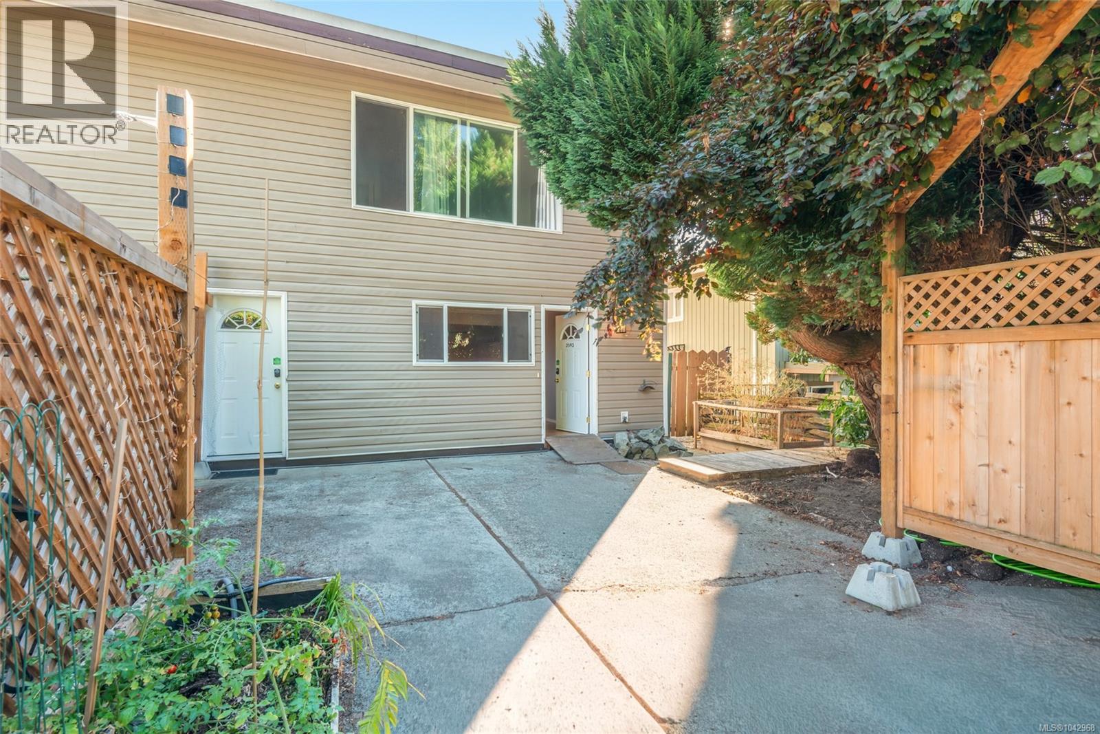 2595 2nd Ave