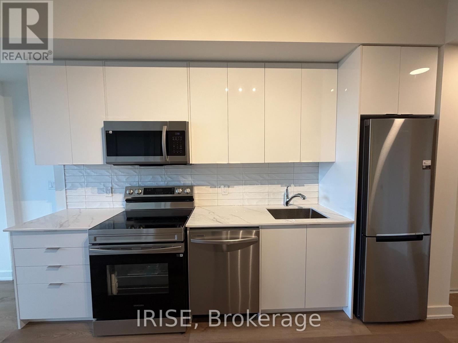 304 - 33 ERIE AVENUE - Photo 4