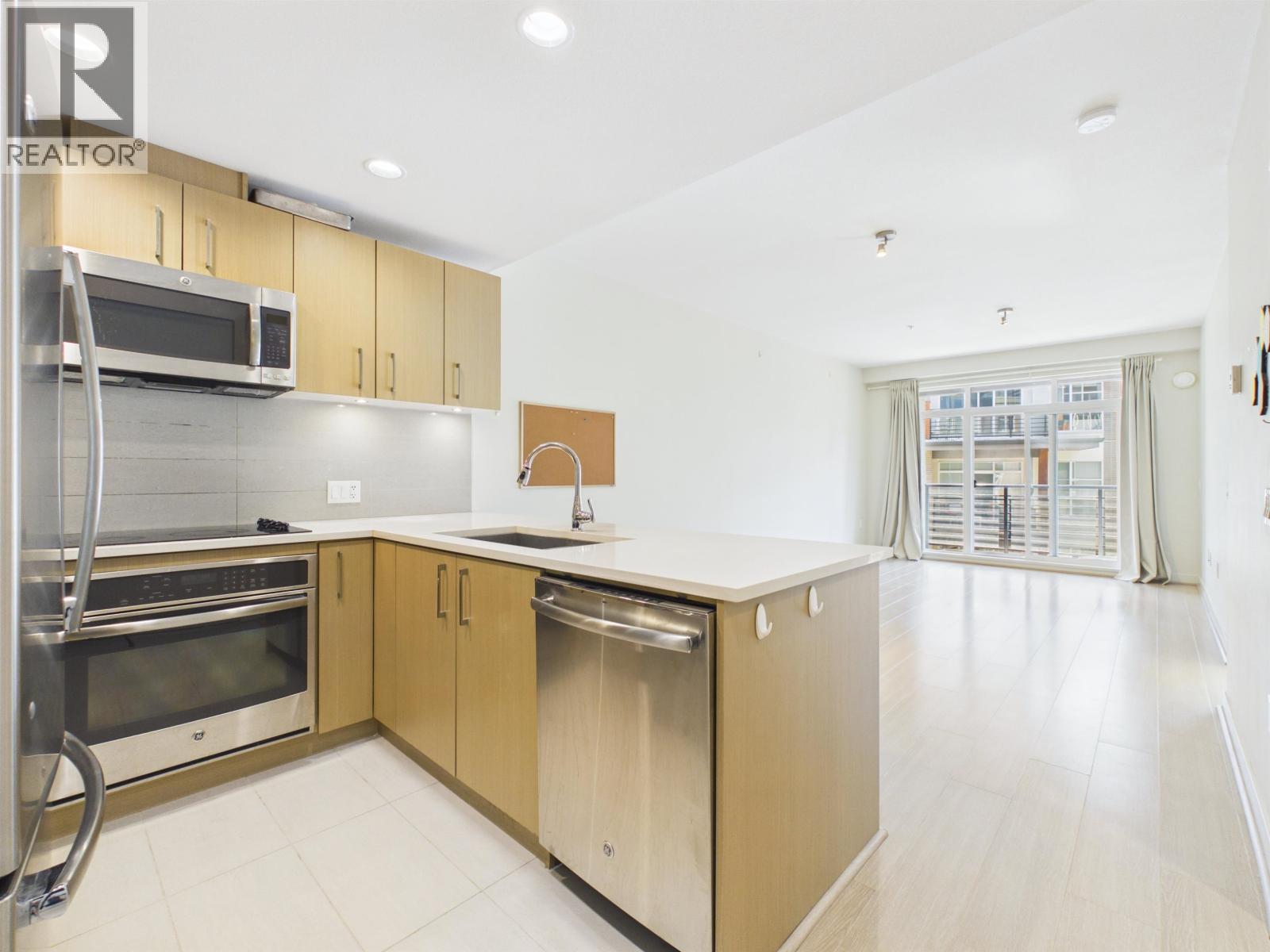 605 5981 Gray Avenue, Vancouver, British Columbia V6S 0G1 - Photo 4 - R3145255