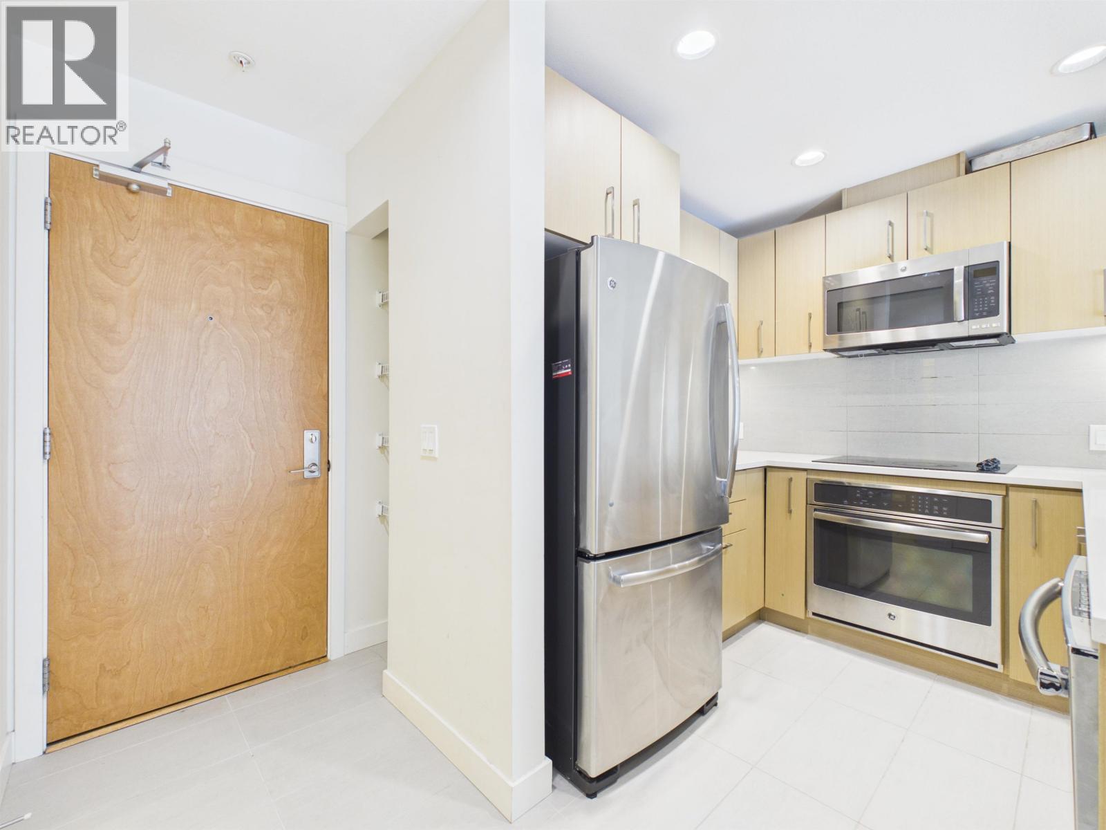 605 5981 Gray Avenue, Vancouver, British Columbia V6S 0G1 - Photo 2 - R3145255
