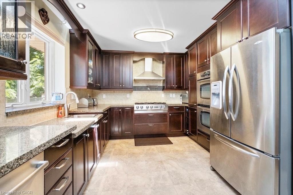 583 Stephens Crescent, Oakville, Ontario  L6K 1Y2 - Photo 8 - 40847189