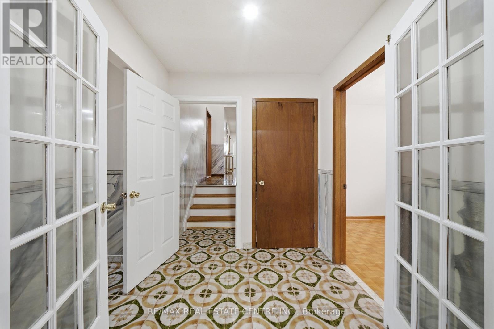 4 Manorcrest Street, Brampton, Ontario  L6S 2W9 - Photo 25 - W13552140