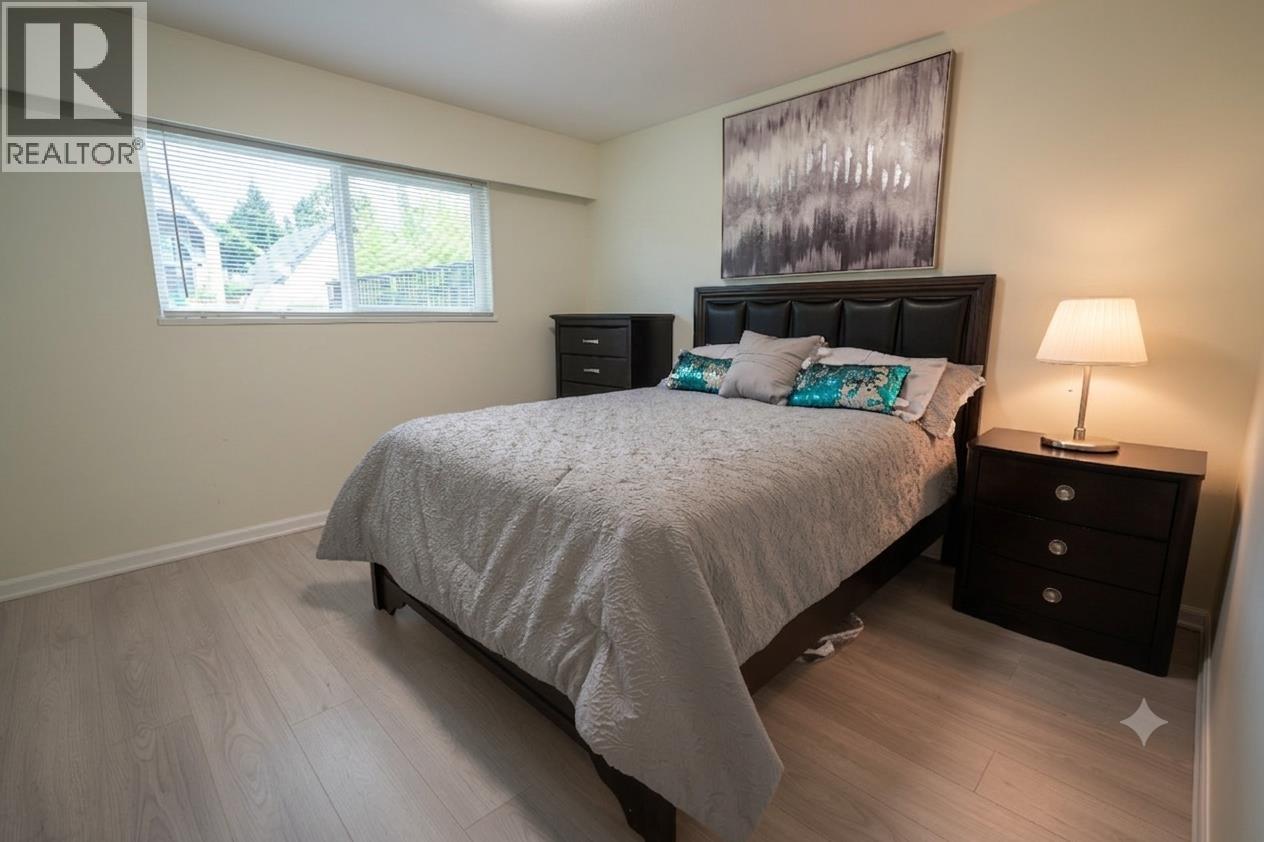 7969 Burnlake Drive, Burnaby, British Columbia  V5A 2G2 - Photo 10 - R3145128