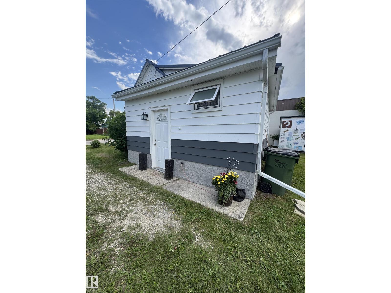 4912 49 Av, Onoway, Alberta  T0E 1V0 - Photo 5 - E4498343