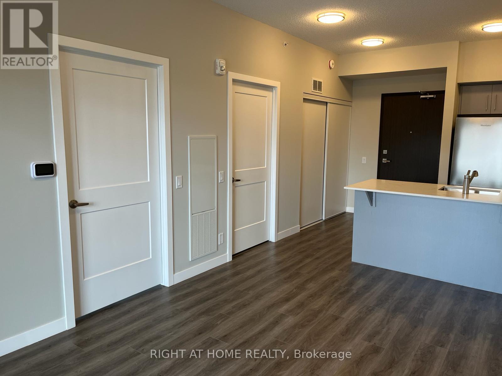 1713 - 15 QUEEN STREET S, Hamilton (Central)