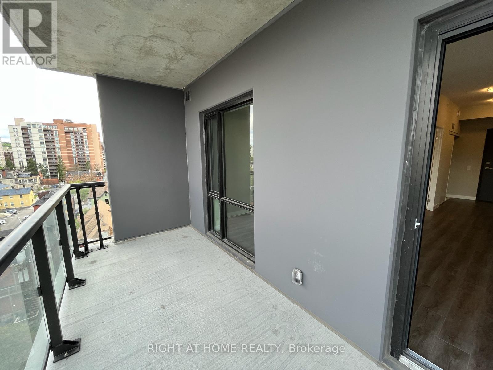 1713 - 15 Queen Street S, Hamilton, Ontario L8P 3R4 - Photo 12 - X13552136