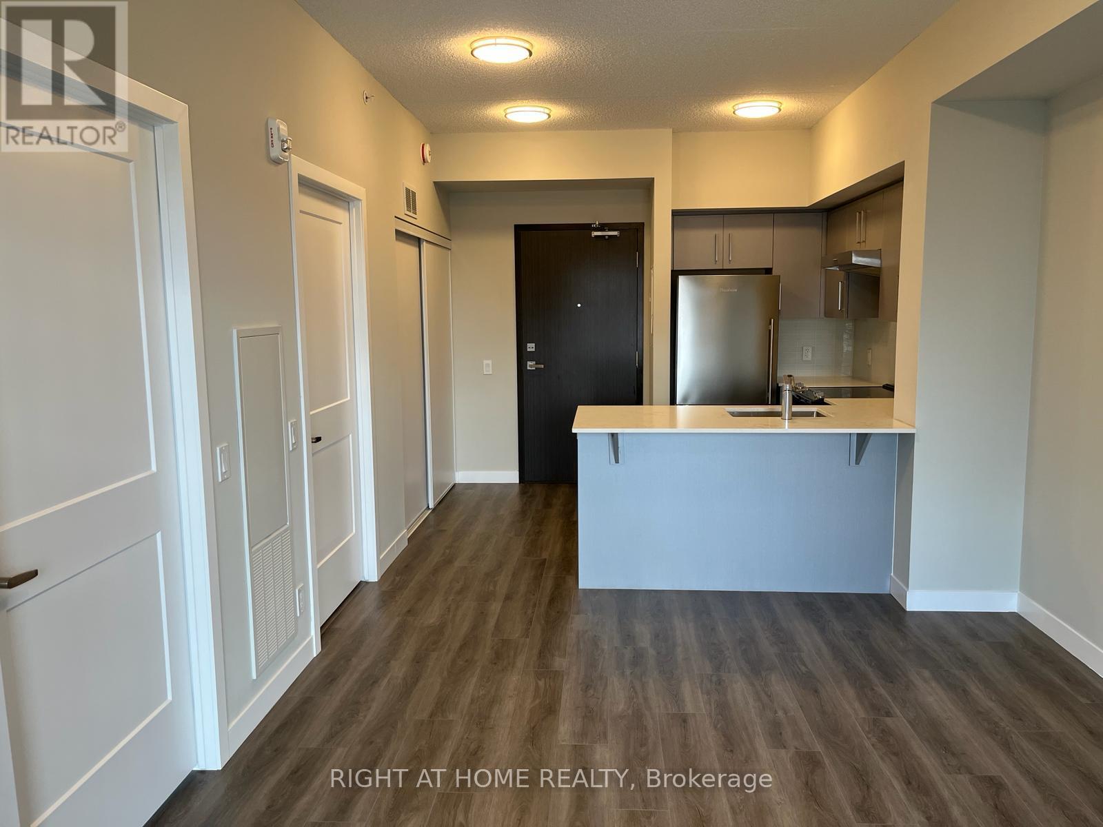 1713 - 15 Queen Street S, Hamilton, Ontario L8P 3R4 - Photo 2 - X13552136