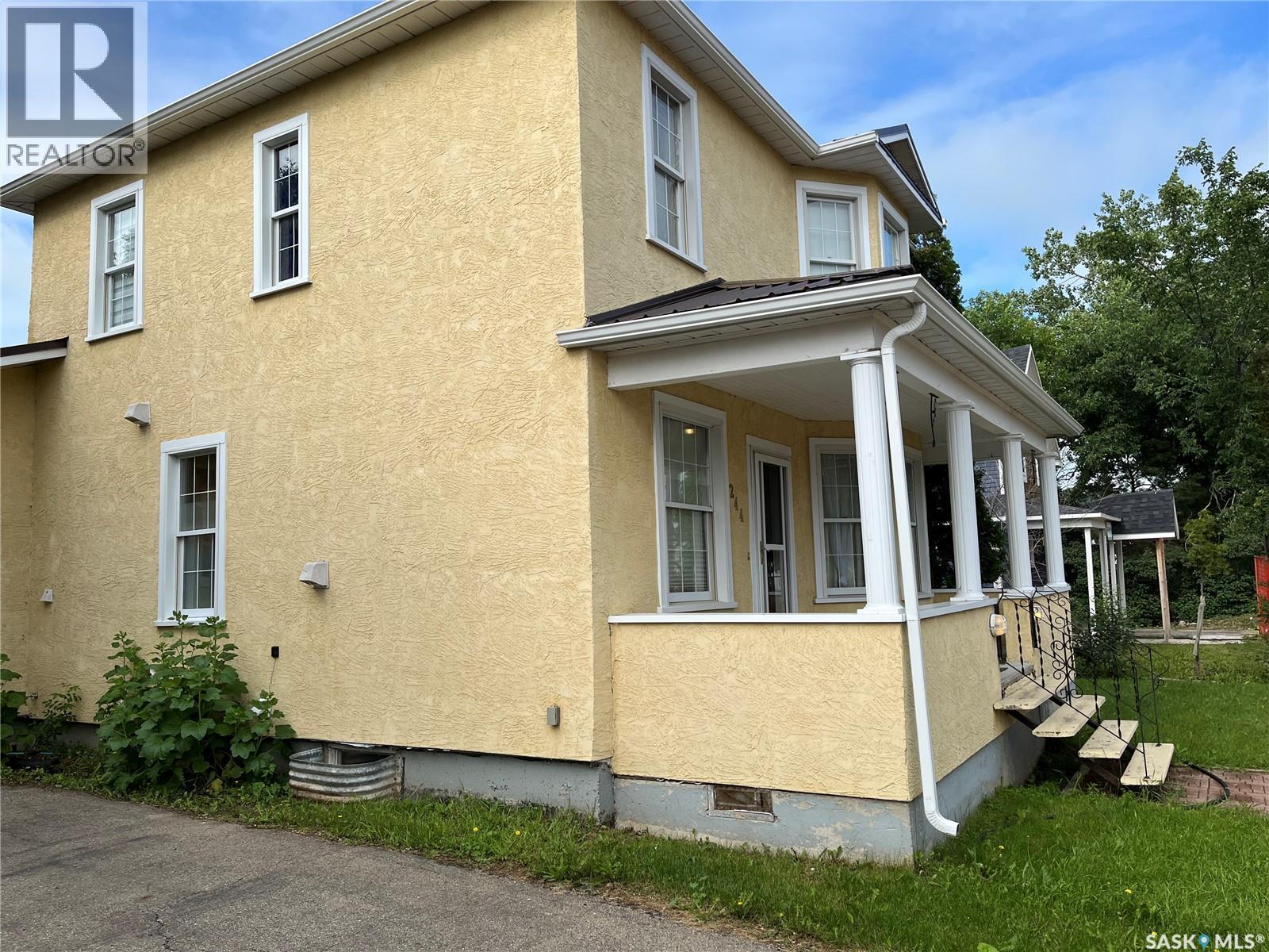 244 1st AVENUE E, Gravelbourg