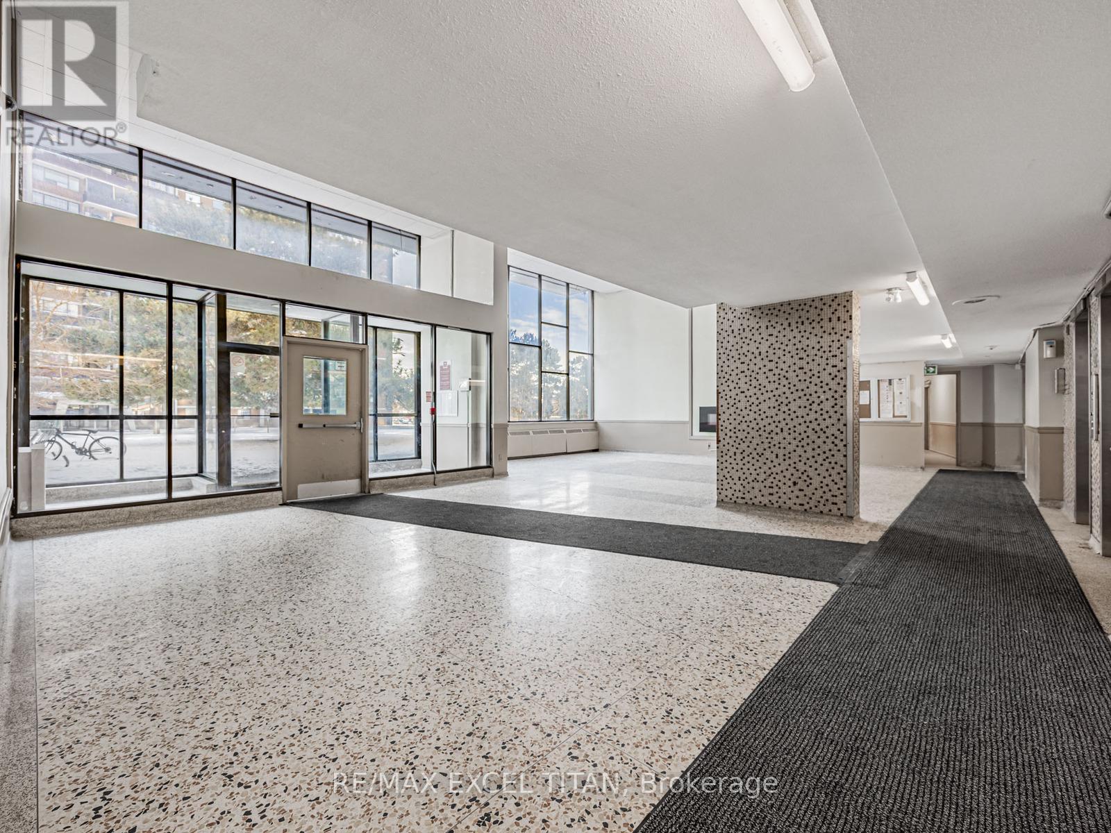 308 - 1385 Midland Avenue, Toronto, Ontario  M1P 3B8 - Photo 5 - E13490808