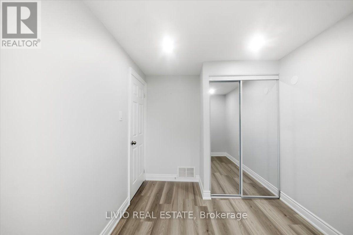 4002 Brandon Gate Drive, Mississauga, Ontario  L4T 3N4 - Photo 32 - W13542664