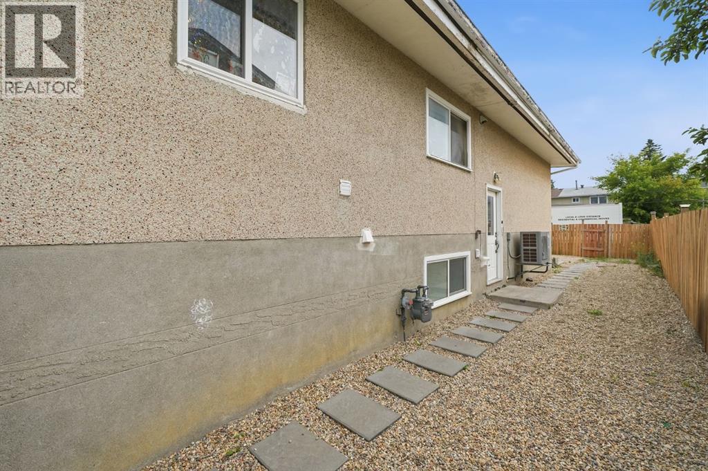 5626 Pensacola Crescent SE, Calgary, Alberta  T2A 2G6 - Photo 28 - A2325985