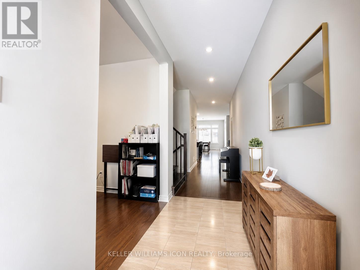916 Ralph Hennessy Avenue, Ottawa, Ontario  K4M 1B2 - Photo 2 - X13552186