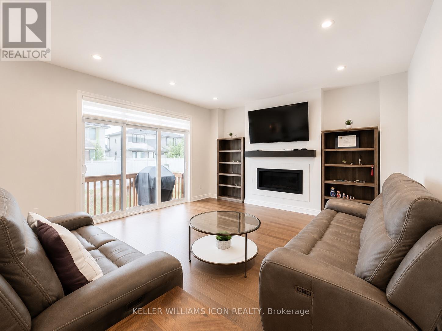 916 Ralph Hennessy Avenue, Ottawa, Ontario  K4M 1B2 - Photo 6 - X13552186