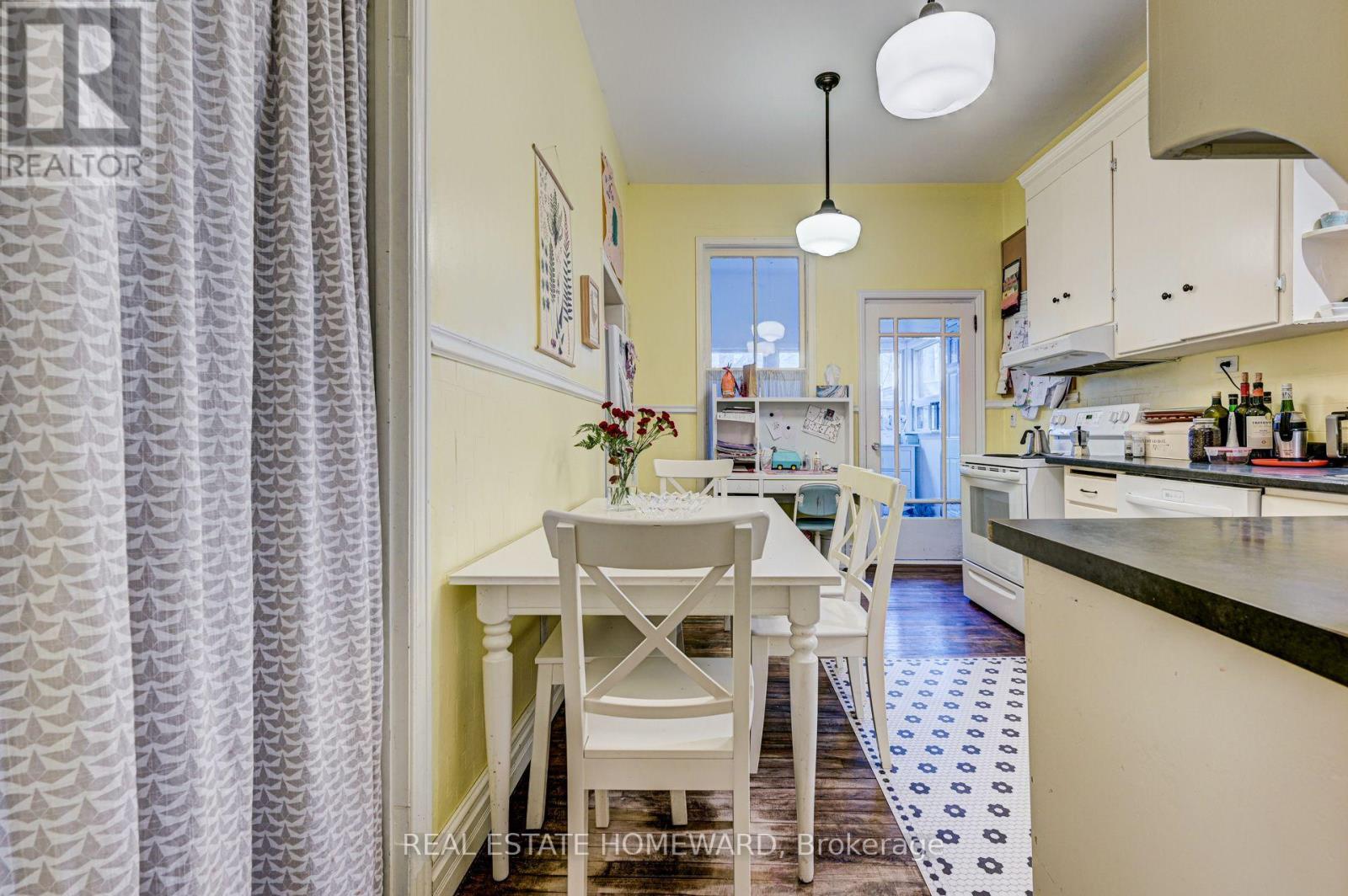 Main Fl - 66 Mackenzie Crescent, Toronto, Ontario  M6J 1T1 - Photo 12 - C13552210