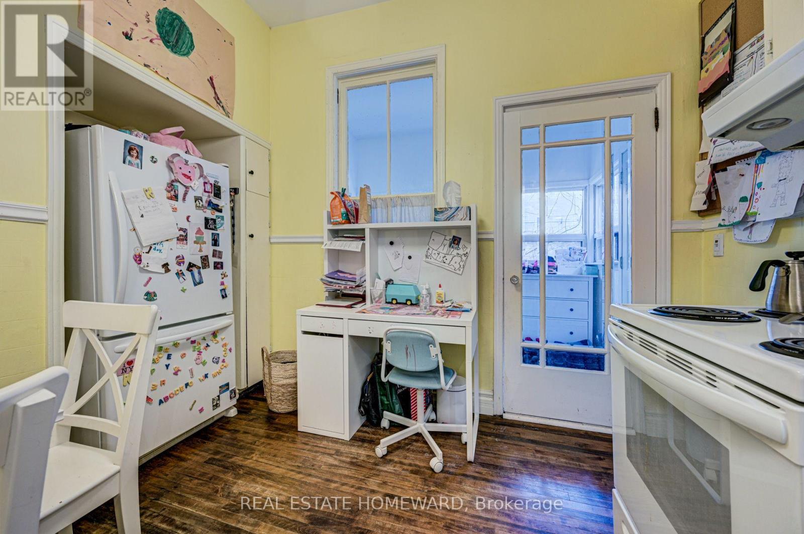 Main Fl - 66 Mackenzie Crescent, Toronto, Ontario  M6J 1T1 - Photo 18 - C13552210