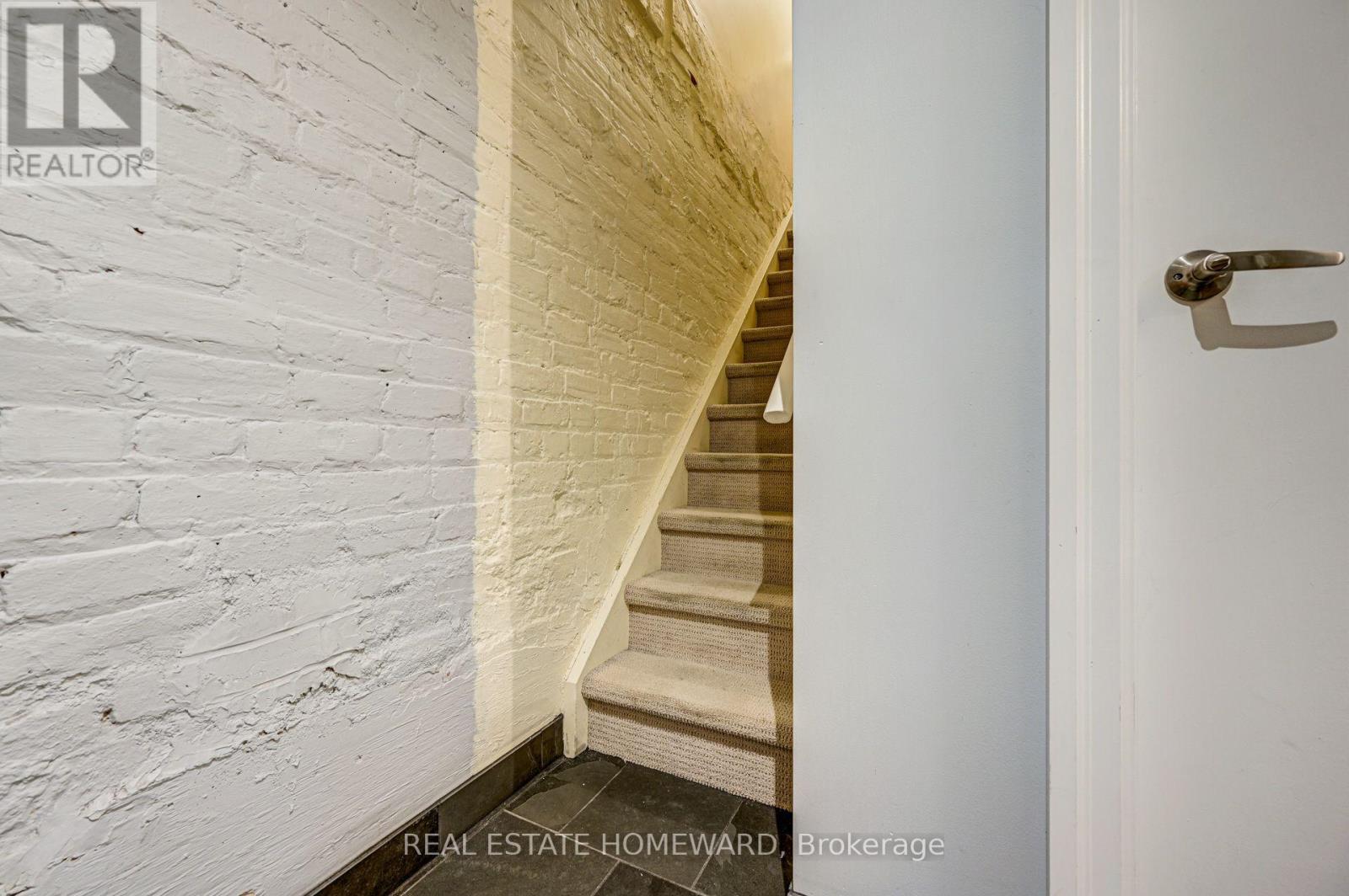 Main Fl - 66 Mackenzie Crescent, Toronto, Ontario  M6J 1T1 - Photo 26 - C13552210