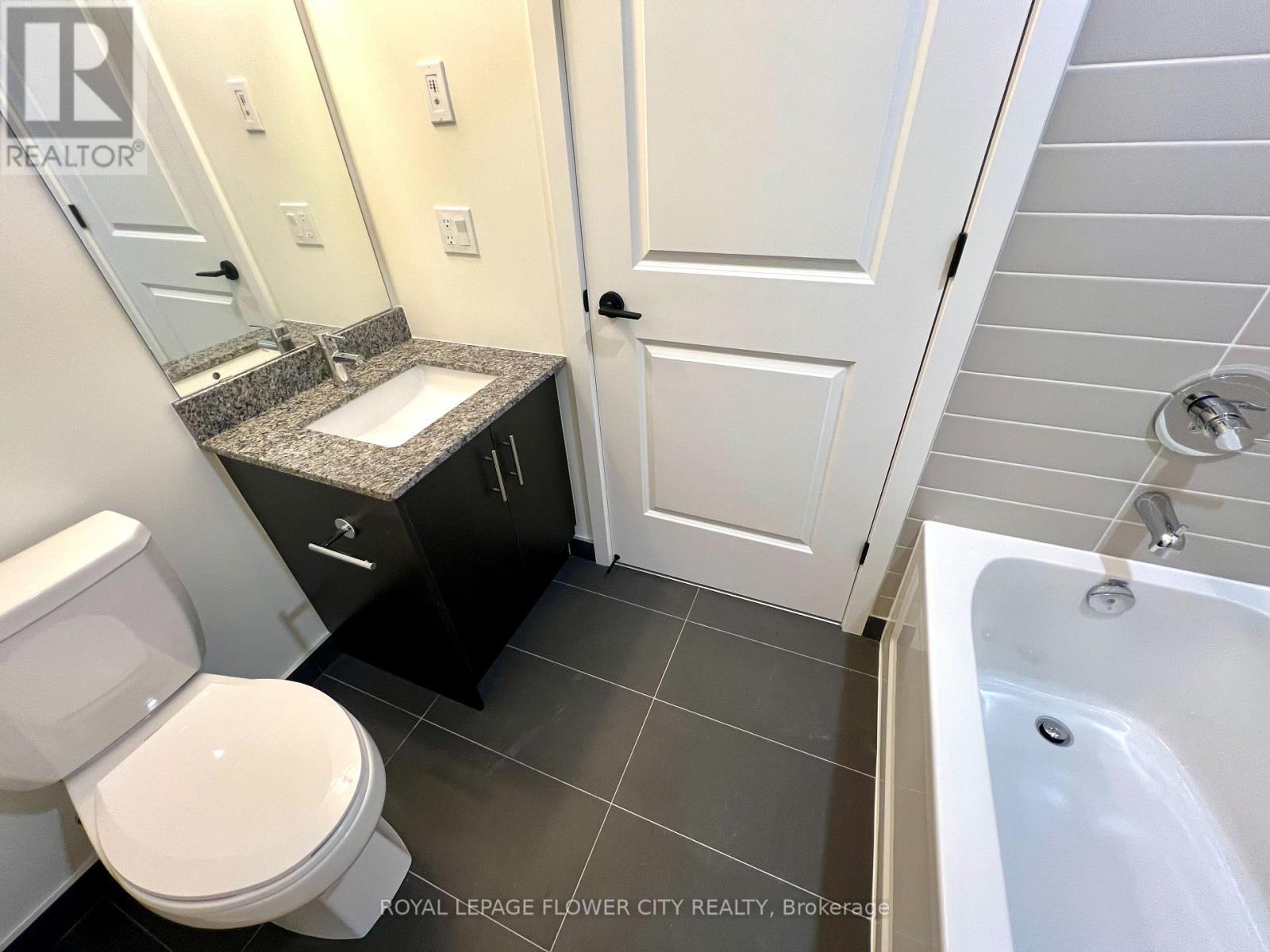 1807 - 335 Wheat Boom Drive, Oakville, Ontario  L6H 7Y1 - Photo 10 - W13545740