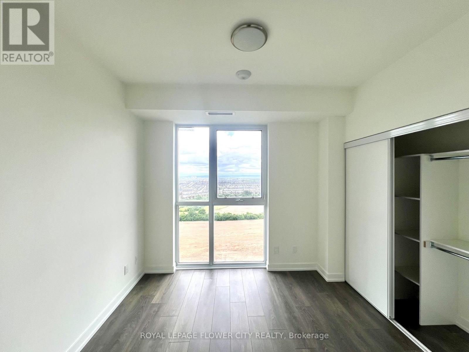 1807 - 335 Wheat Boom Drive, Oakville, Ontario  L6H 7Y1 - Photo 8 - W13545740