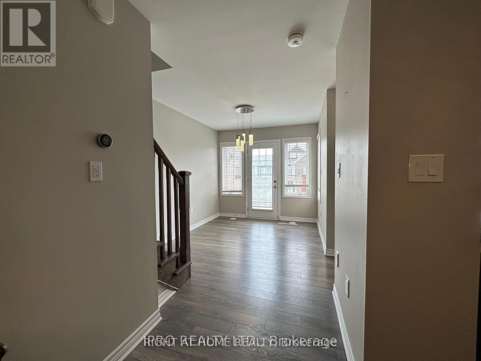 301 Murlock Heights, Milton, Ontario  L9E 1C3 - Photo 10 - W13552188