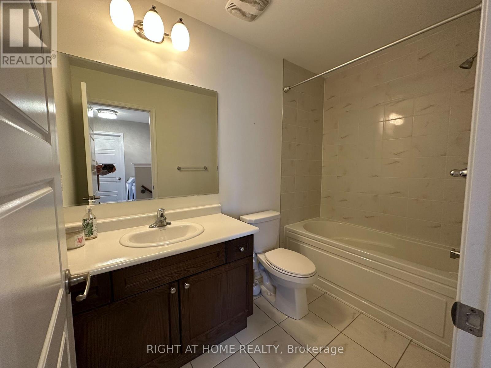 301 Murlock Heights, Milton, Ontario  L9E 1C3 - Photo 19 - W13552188