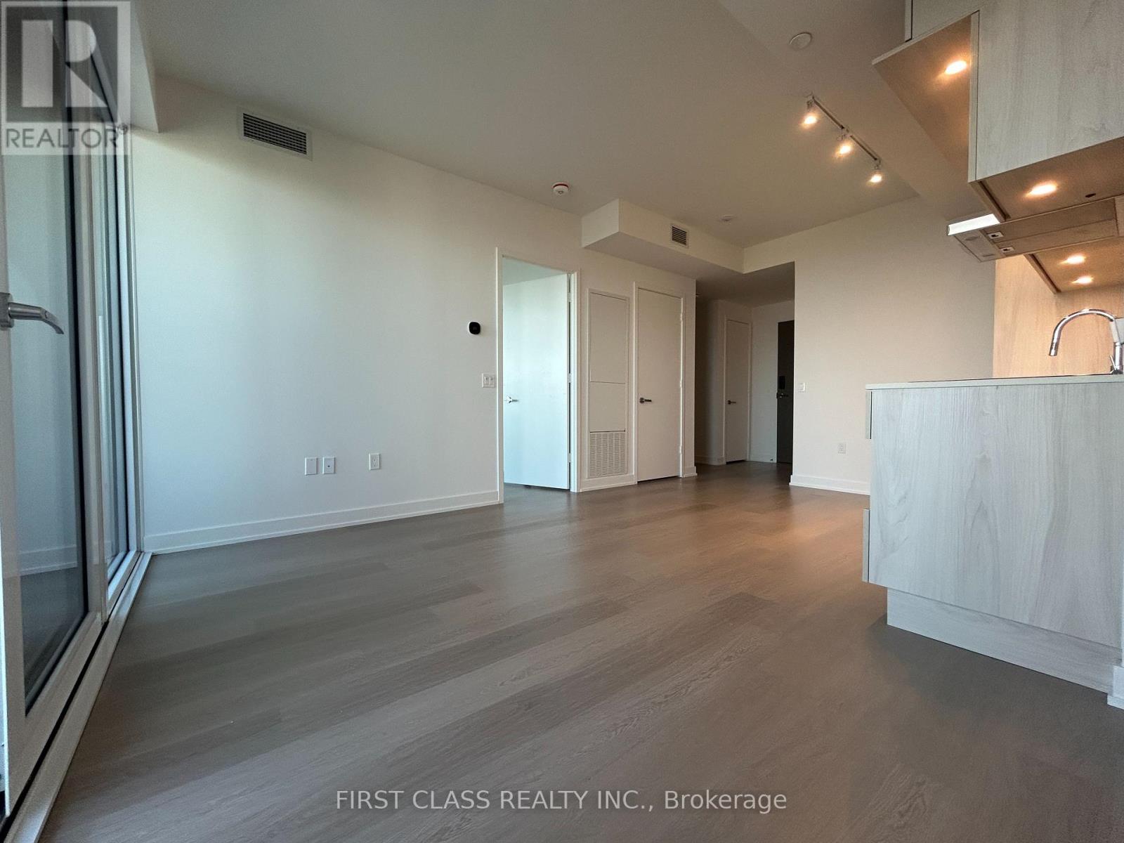 6509 - 448 Burnhamthorpe Road W, Mississauga, Ontario L4W 2A6 - Photo 8 - W13551274