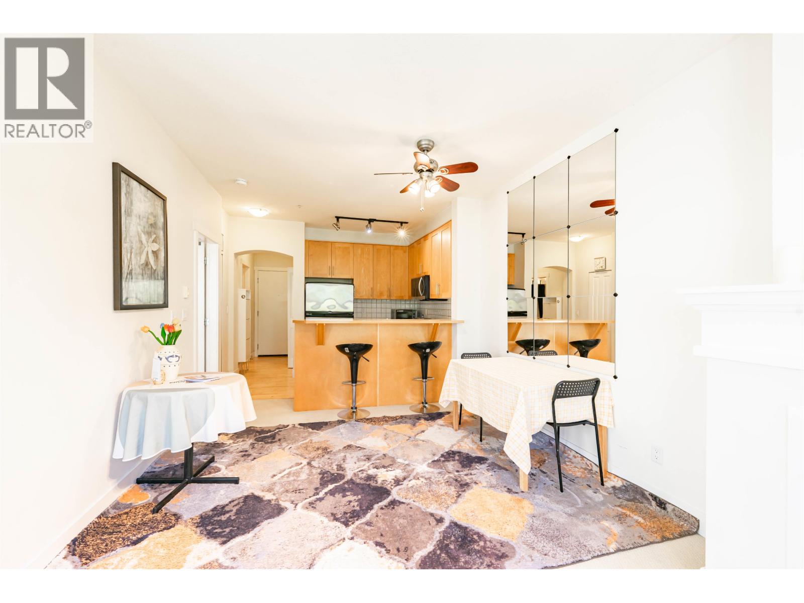 2303 4625 Valley Drive, Vancouver, British Columbia V6J 5L7 - Photo 3 - R3144997