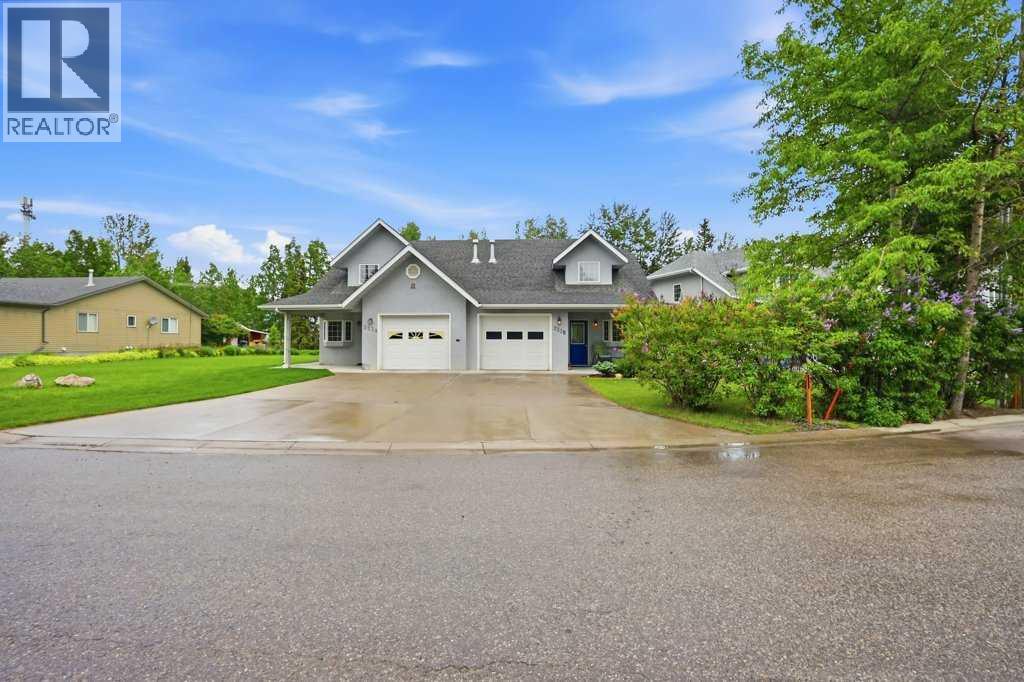 223B 3 Street SW, Sundre