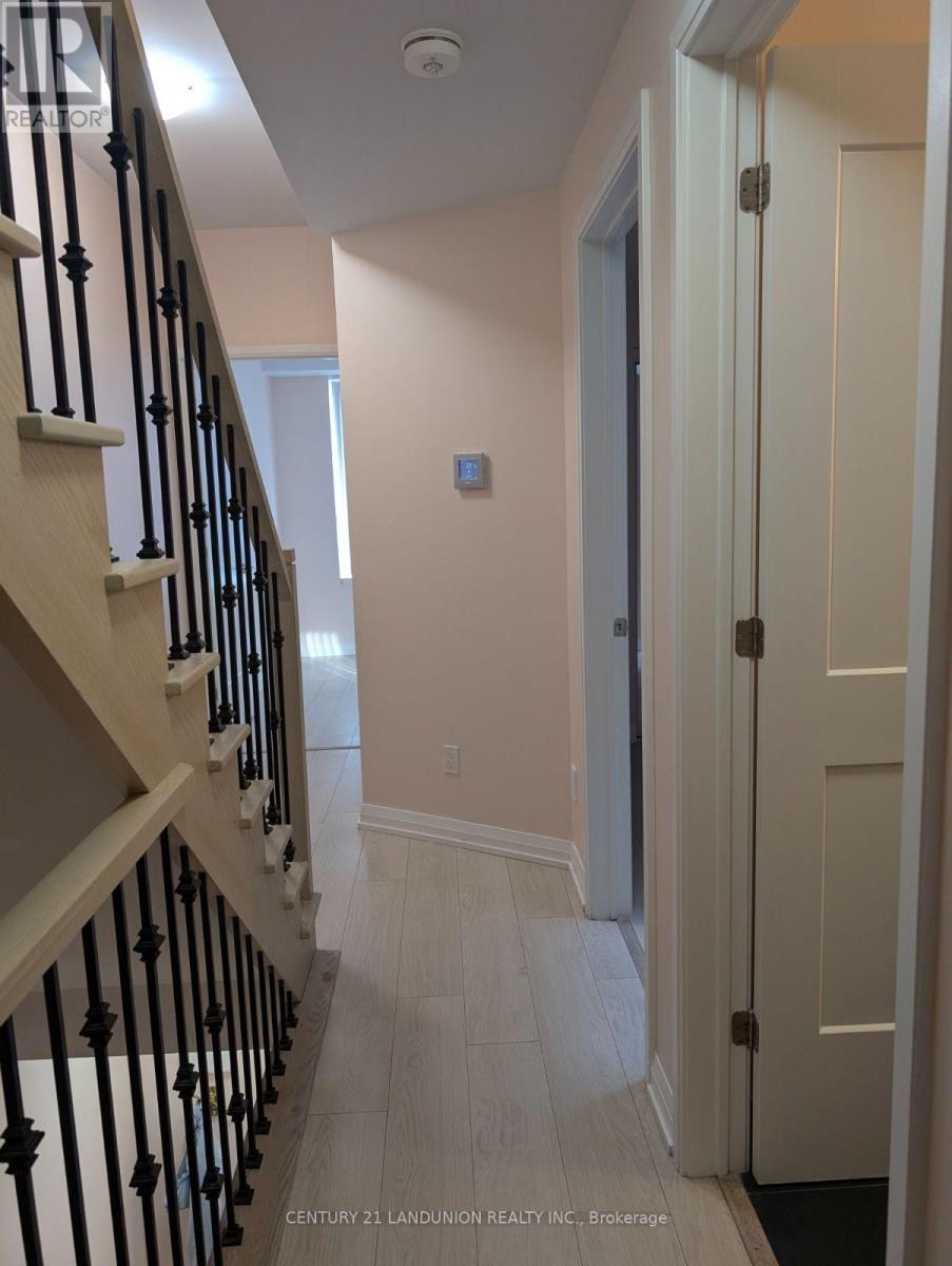 38 - 1050 Portage Parkway, Vaughan (Concord), Ontario  L4K 0K3 - Photo 14 - N13552232