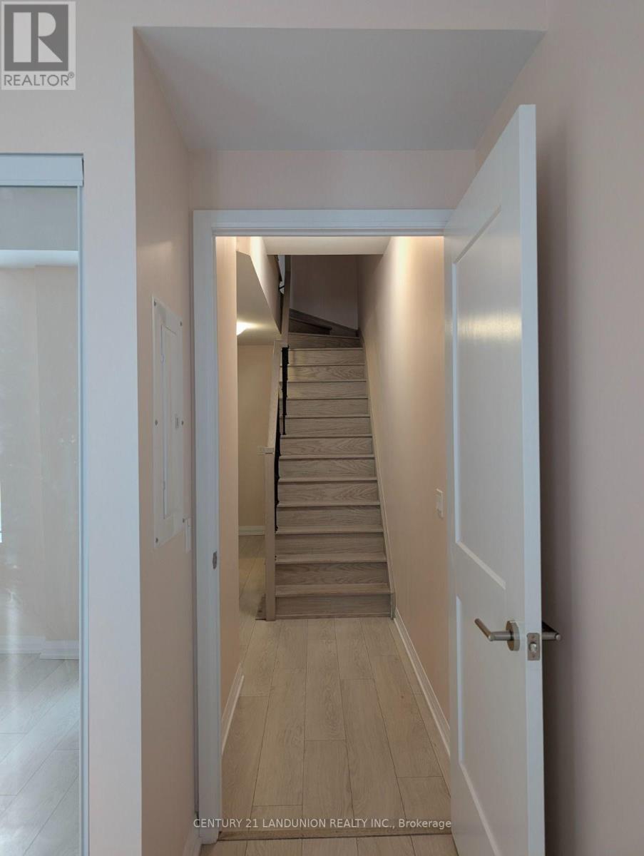 38 - 1050 Portage Parkway, Vaughan (Concord), Ontario  L4K 0K3 - Photo 9 - N13552232