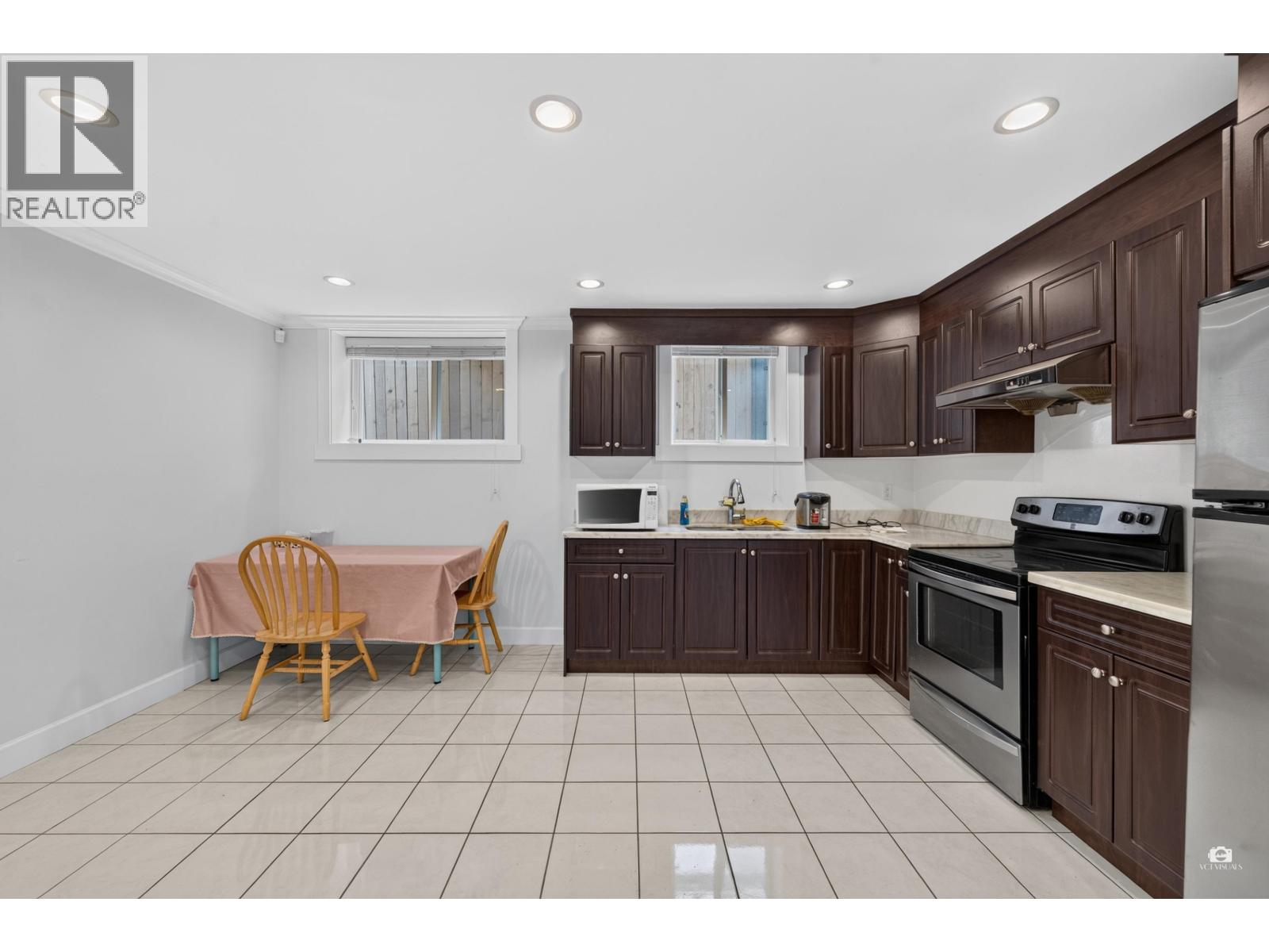 3873 Pine Street, Burnaby, British Columbia  V5G 1Z3 - Photo 31 - R3145102