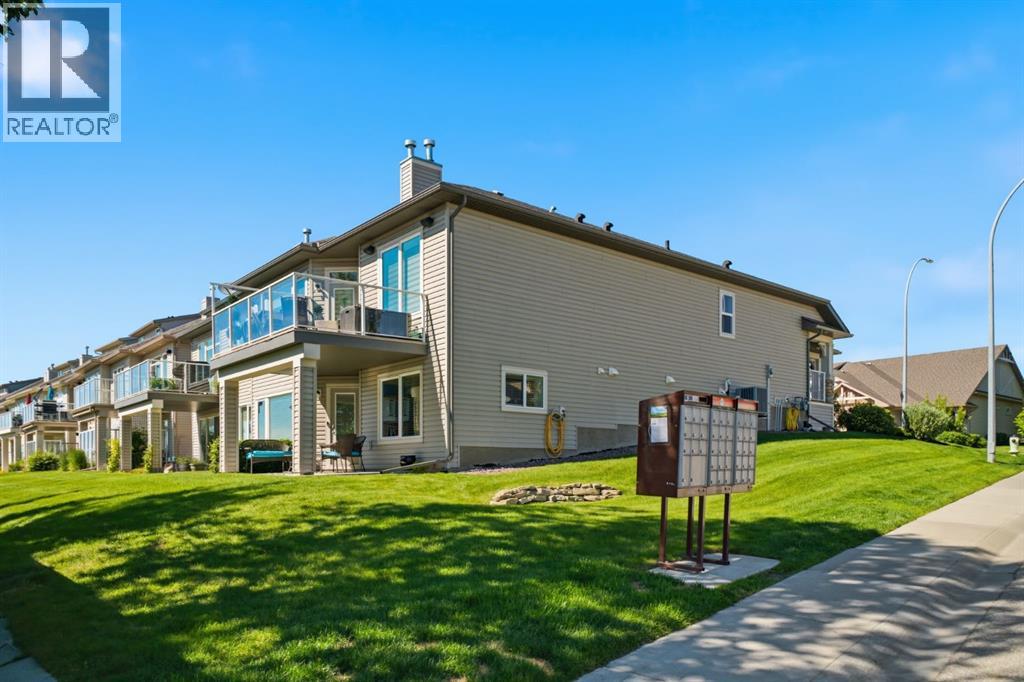 230 Sunset Square, Cochrane, Alberta  T4C 0H3 - Photo 40 - A2327581