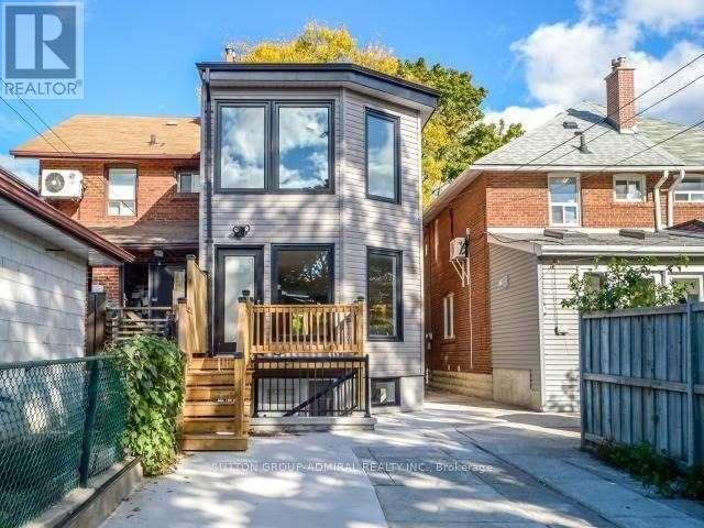 14 Rains Avenue, Toronto, Ontario  M6G 3H5 - Photo 18 - C13552270
