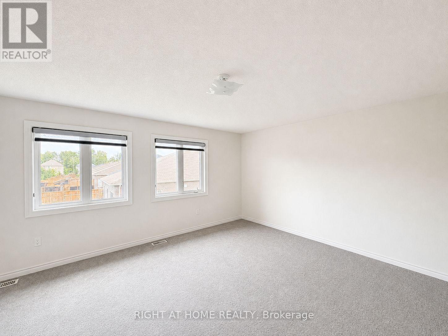 8 Pearl Street, Wasaga Beach, Ontario  L9Z 0G9 - Photo 16 - S13552264